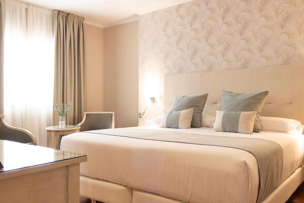 Alboran Hotel
